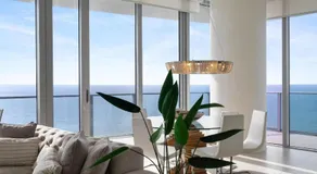 Beautiful Beachfront Penthouse - Image 3