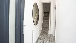 Luxury Central 4 BDR house - Image 3