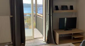 Einraumapartment mit Seeblickbalkon - Image 2