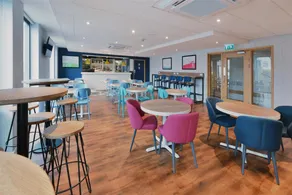 Travelodge Newquay Seafront - Image 3