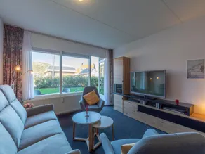 Spacious Beach Apartment - Image 2