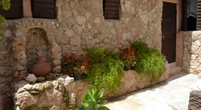 Mystery Garden Guest House - Image 3