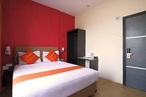 Blitz Hotel Batam Near Sultan Mahmud Ri'ayat Shah - Image 2