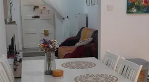 A lovely ground floor apartment, 15 minutes by car from the airport and 2 minutes walk to the beach. - Image 4