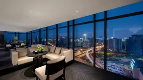 Chongqing Qianhe Zhixuan Holiday Hotel - Image 2