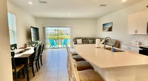 Nokomis Escape! Close to Beach, Relaxation & Eats - Image 5