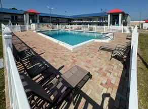Motel 6 Englewood, FL - Image 1