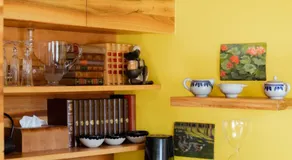 Veeve - The Parrot’s Nest - Image 5