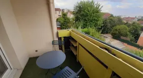 Arty Appart - Eurexpo - Clim - Parking box privé - Balcon - Sauna en option - Image 5
