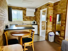 Burringa Garden Motel - Image 4