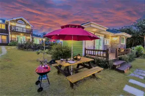 Jubilee Chalet - Image 3