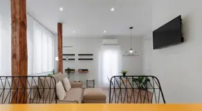 Refurbished and bright-Pool-1Bed 1Bath-Chueca - Image 3