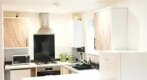 Modern Oxford 1 Bedroom Apart free CarPark Gated Development Newly Refurbished - Image 5
