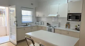 Stunning Ground Floor Apt with Ocean Views - Image 4