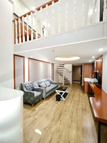 Loft Giant Screen Cinema Hotel - Image 2
