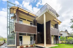 Luxurious Villa in Panchgani with Pool & Indoor Games - Image 5