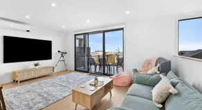 Wurrak Townhouse 26 - Image 2