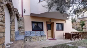 ASLANIS SOUROTI Family Home - Image 2