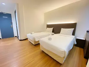 SEAVIEW BUSINESS INN - Image 5