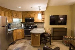 Agréable appartement en copropriété entièrement équipé avec piscine chauffée, jacuzzi et sauna | Près des pistes de ski - Image 2