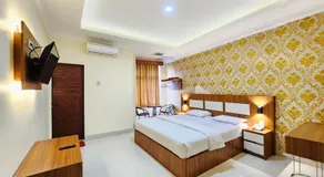 Hotel Diana - Image 2