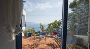 White Blue Luxury Villa 1 - Image 5
