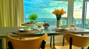 Spacious home with panoramic sea view, free parking EV & large garden - Image 4