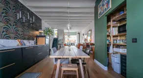 Large Design House in the City center - Image 4