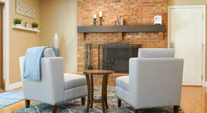 4BR/2.5BA Home boasting 2400sqft and Eat-in KTN - Image 3