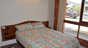 Anglers Lodge 4 - bring your own linen - Image 5