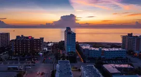 Across the Ocean few steps to beach contemporary three Bedroom townhouse - Image 5