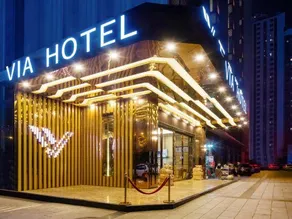 VIA  HOTEL - Image 5