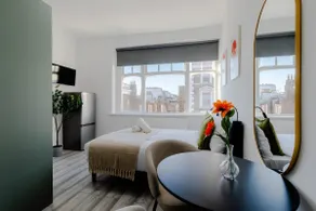 Nestio | West Kensington Designer Studios! - Image 5