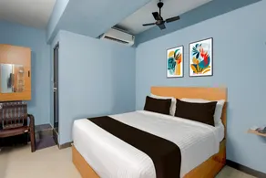 OYO Townhouse Punnami Riverview Formerly Vihaan Square - Image 2