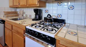 Casita Bee, private Retreat in Santa Fe - Image 5
