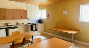 Greenway & Copper Coast Hostel - Image 5