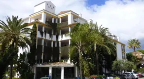 apartamento 2 dormitorios playa Cabopino Artola Marbella - Image 3