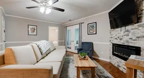 Dutch Creek Cottage- 10 mins to Lake Murray! - Image 2