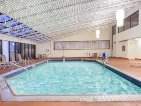 The Garden Plaza Hotel - Image 4