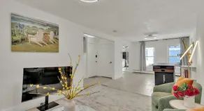 townhouse style two level apartment - Image 2