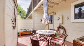 Private Townhome - Mountain Views & 2 Baths - Image 4