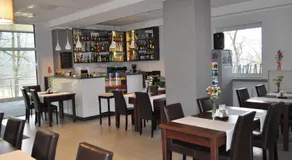 Hotel Trojan - Image 5