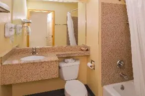 Value Inn Worldwide Inglewood - Image 2