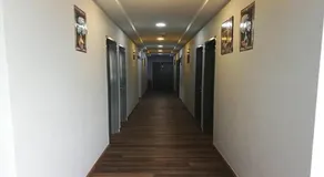 Lucky Hotel - Image 3