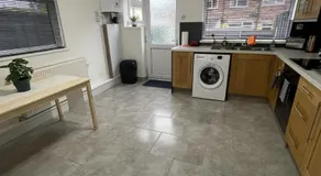 Charlesworth House - Image 3