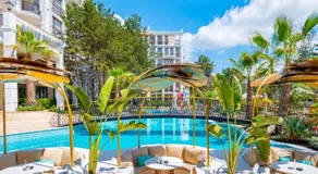 Stylish Apartment in Harmony Grand Resort Sunny Beach with Pool & Balcony - Image 3