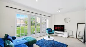 Lovely 4 Bedroom House in Central York - Sleeps 10 - Image 5