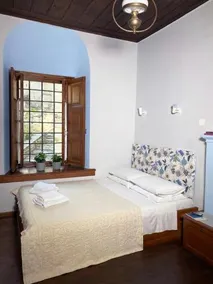 Alatinos - Image 1