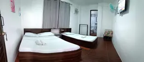 Lola's Lodge - Image 2
