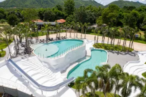 Suncharm Villa Resort - Image 2